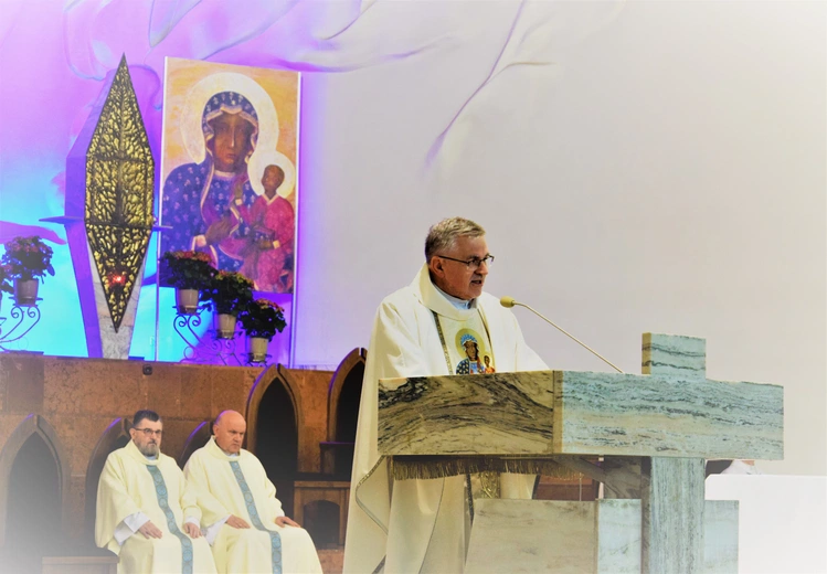 Testament z krzyża i historii - 3 Maja w parafii ludzi pracy