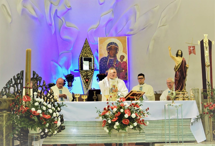 Testament z krzyża i historii - 3 Maja w parafii ludzi pracy