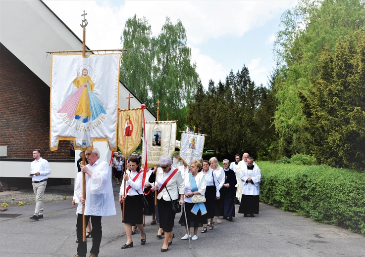 Testament z krzyża i historii - 3 Maja w parafii ludzi pracy