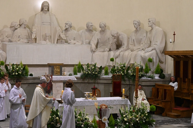 Instalacja nowego proboszcza w parafii NSPJ w Nowym Targu