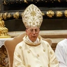 Kard. Mamberti: Miłość i adoracja Pana określiły pontyfikat Franciszka