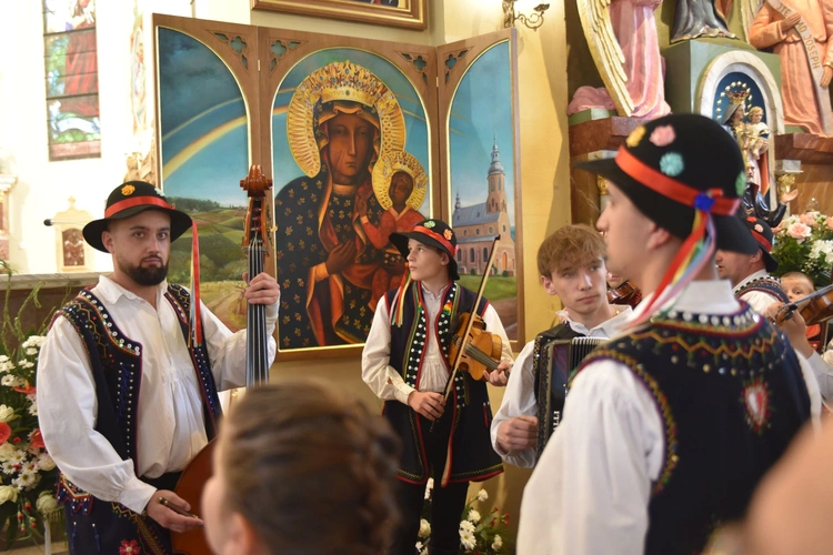 100 lat parafii w Krasnem-Lasocicach