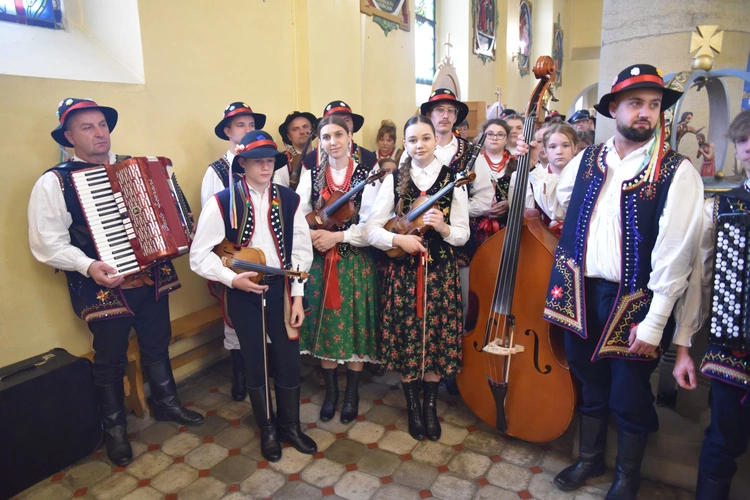 100 lat parafii w Krasnem-Lasocicach