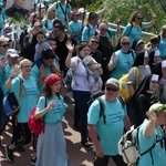 Piesi pielgrzymi u celu: w sanktuariach św. Jana Pawła II i Bożego Miłosierdzia w Łagiewnikach - 2025