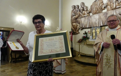 Papieskie odznaczenie "Pro Ecclesia et Pontifice" dla Grażyny Chorąży z bielskiej Wapienicy