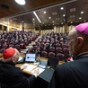 Ok. 100 osób złożyło przysięgę na czas konklawe