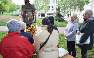 Nabożeństwa majowe przy kapliczkach przydrożnych