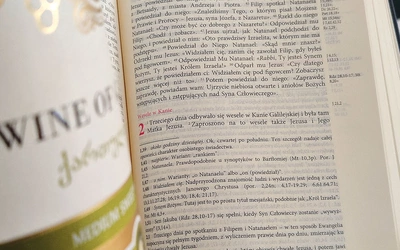 Cud w Kanie Galilejskiej nie powinien być wykorzystywany do obrony obecności alkoholu na weselnej uroczystości.