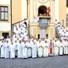  Modlili się  za całe opolskie prezbiterium, o nowe powołania i o łaskę życia wiecznego dla papieża Franciszka.