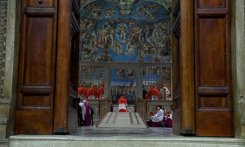 Extra omnes!