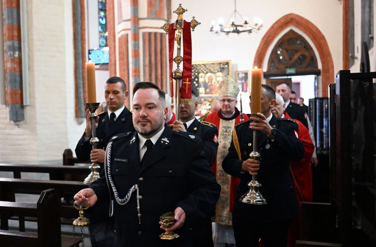 Bp Zadarko: Pod mundurem musi kryć się duch
