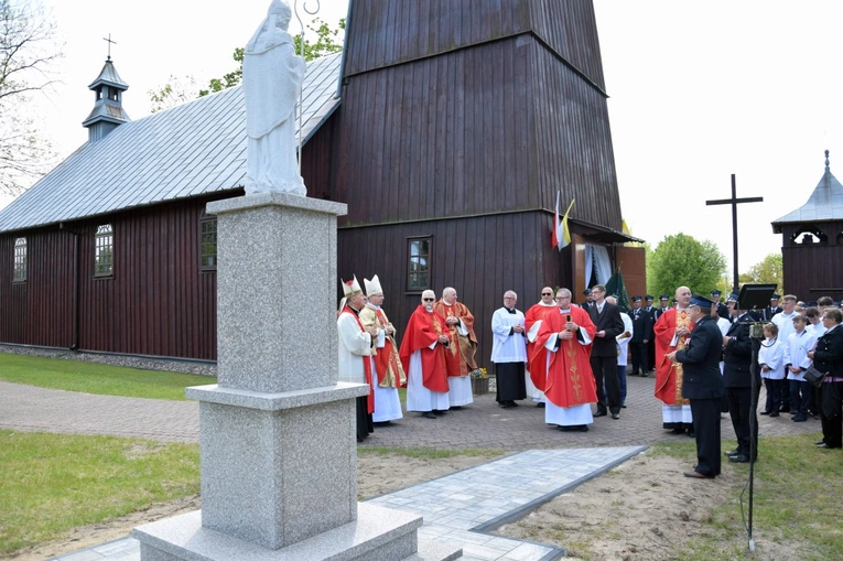 100 lat parafii w Kostrzynie