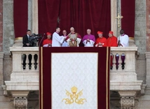 Papież Leon XIV udzielił błogosławieństwa Urbi et Orbi