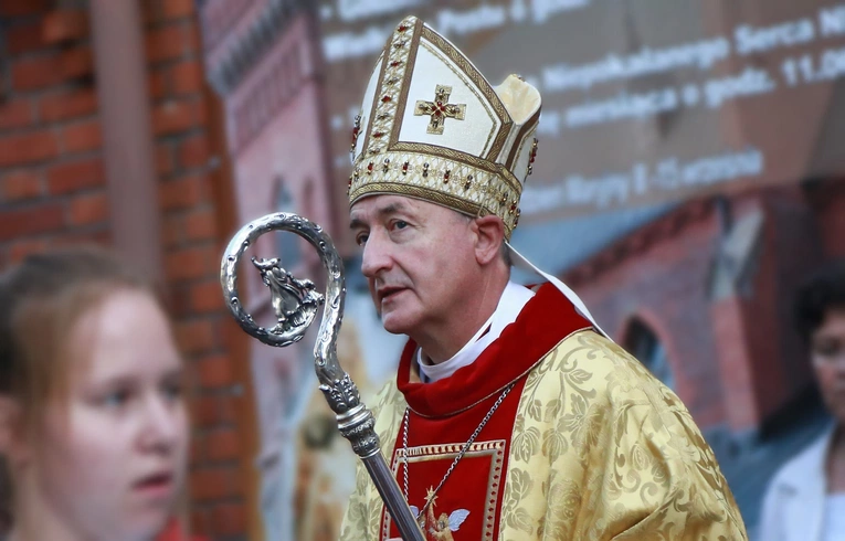 Stajemy przy nowym papieżu
