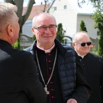 Stara Wrona. Msza św. i poświęcenie figury Matki Bożej z Zakładzie Opiekuńczo-Leczniczym
