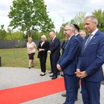 Stara Wrona. Msza św. i poświęcenie figury Matki Bożej z Zakładzie Opiekuńczo-Leczniczym