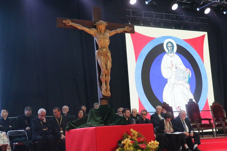 Pełni radości