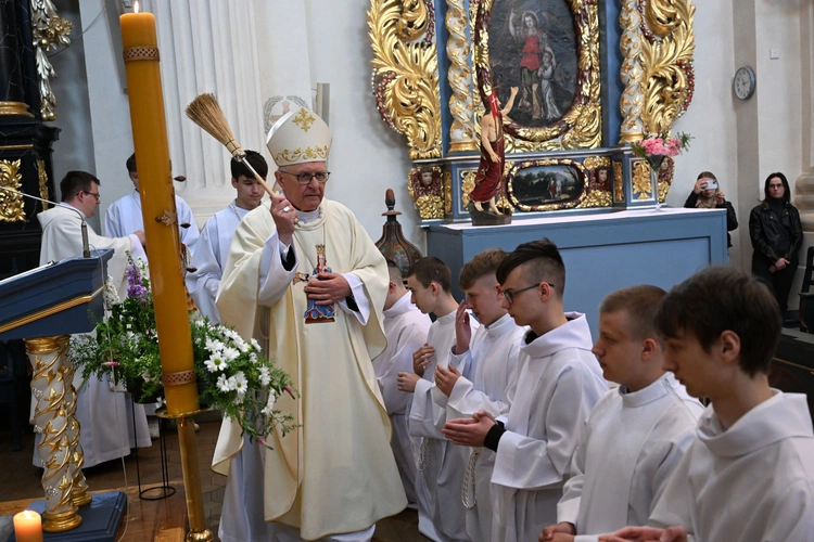 Pielgrzymka ministrantów do Skrzatusza