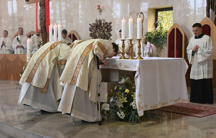 Święcenia diakonatu