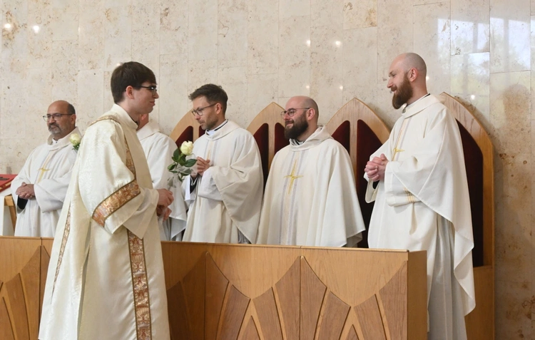 Święcenia diakonatu