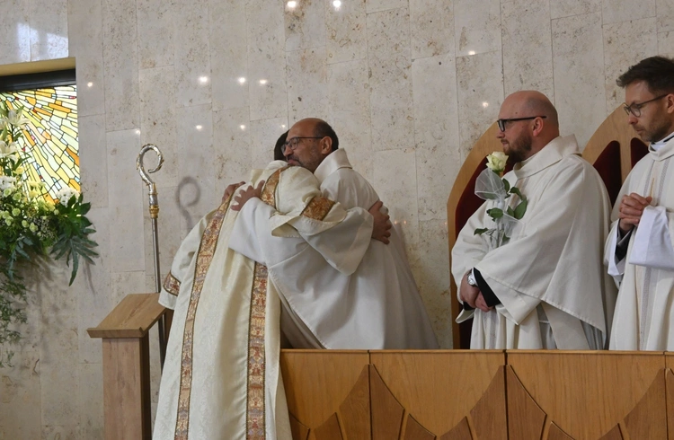 Święcenia diakonatu