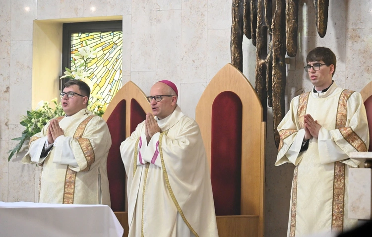 Święcenia diakonatu