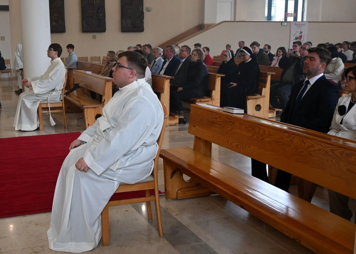 Święcenia diakonatu