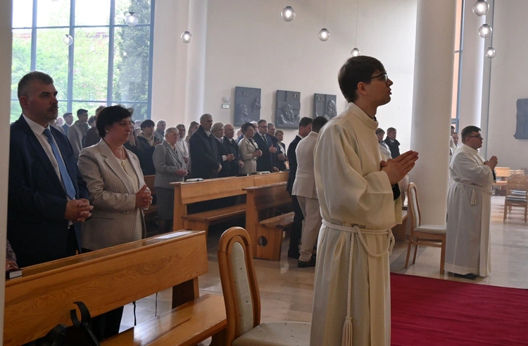 Święcenia diakonatu