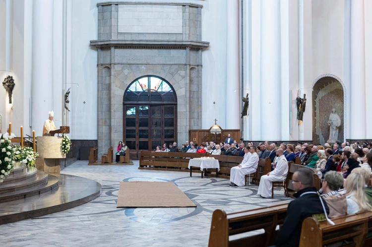 Święcenia prezbiteratu w katowickiej katedrze Chrystusa Króla
