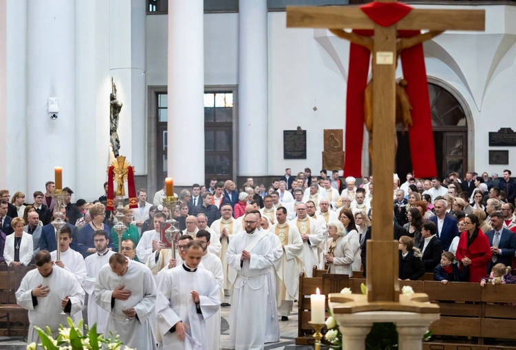 Święcenia prezbiteratu w katowickiej katedrze Chrystusa Króla