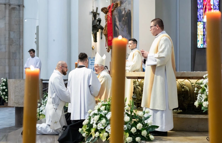 Święcenia prezbiteratu w katowickiej katedrze Chrystusa Króla