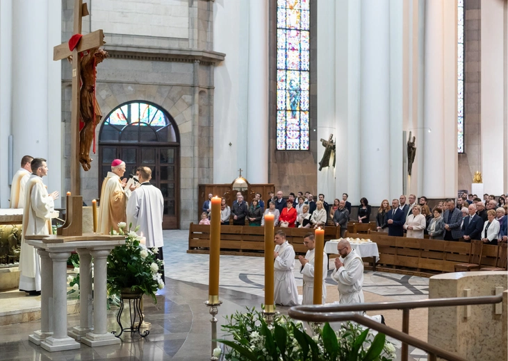 Święcenia prezbiteratu w katowickiej katedrze Chrystusa Króla