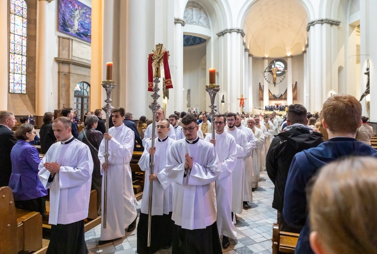 Święcenia prezbiteratu w katowickiej katedrze Chrystusa Króla