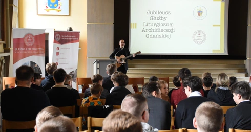 W życiu, jak w liturgii, każdy gest ma znaczenie