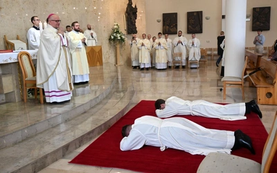 Służąc nie pomylicie się, bo służba jest miłością 