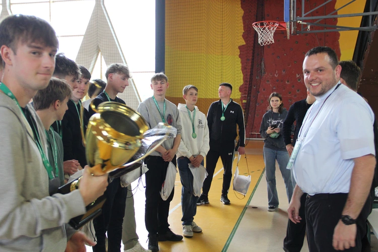 Brzesko. Diecezjalne rozgrywki LSO w piłce nożnej halowej 2025
