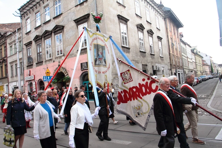 Procesja z Wawelu na Skałkę 2025 