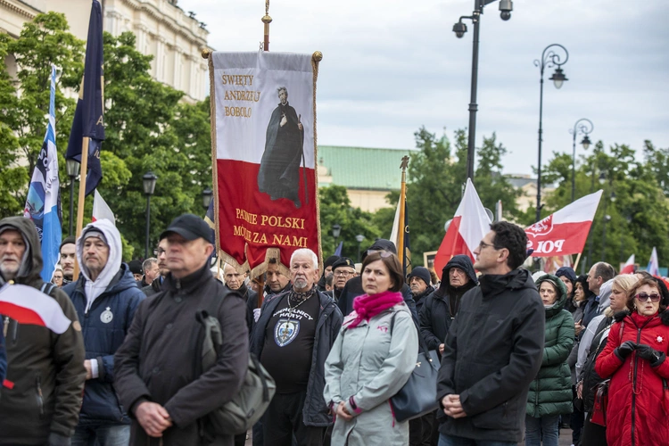 Procesja ku czci Matki Bożej Łaskawej
