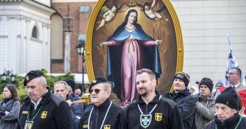 Procesja ku czci Matki Bożej Łaskawej