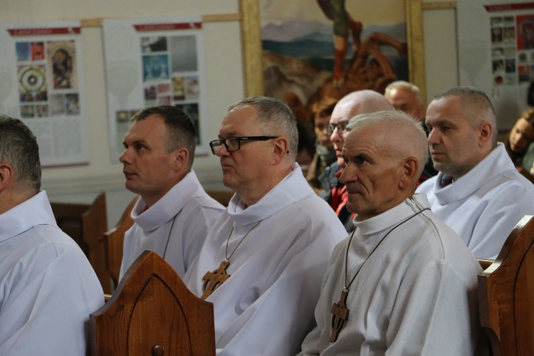 Popowo. Rekolekcje dla nadzwyczajnych szafarzy Komunii Świętej