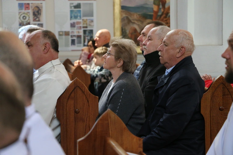 Popowo. Rekolekcje dla nadzwyczajnych szafarzy Komunii Świętej