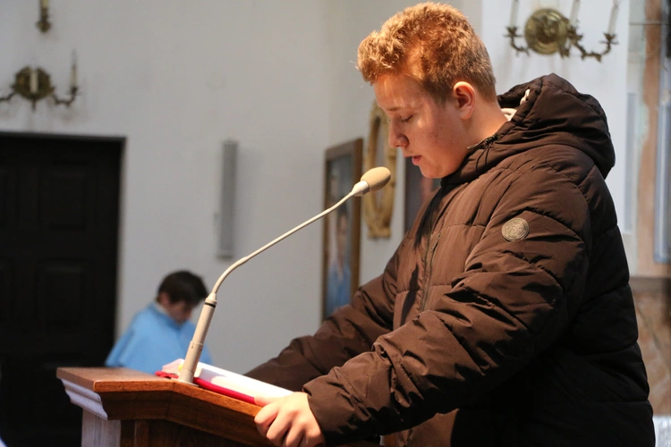 Popowo. Rekolekcje dla nadzwyczajnych szafarzy Komunii Świętej