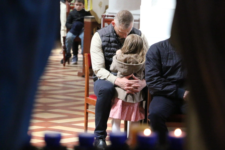 Popowo. Rekolekcje dla nadzwyczajnych szafarzy Komunii Świętej