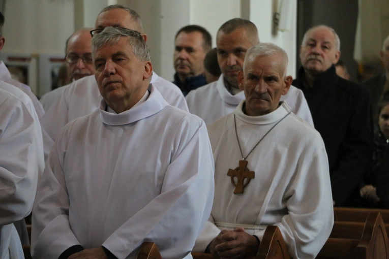 Popowo. Rekolekcje dla nadzwyczajnych szafarzy Komunii Świętej