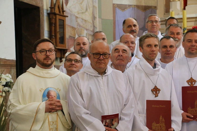 Popowo. Rekolekcje dla nadzwyczajnych szafarzy Komunii Świętej