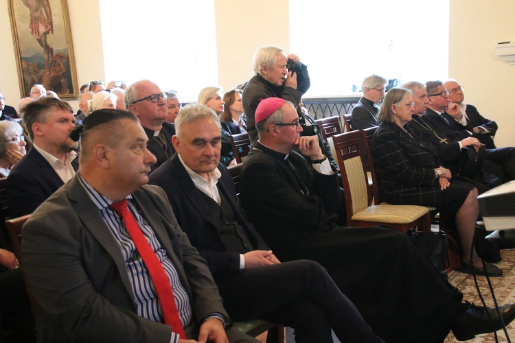 Płock. Konferencja naukowa o Piastach
