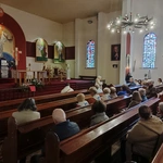 Modlą się za cierpiące dusze