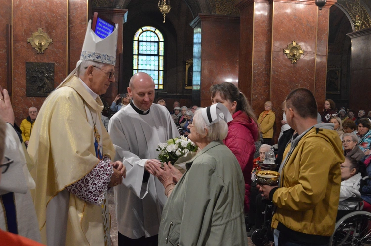 Msza św. w intencji chorych w piekarskiej bazylice
