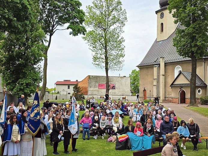 Uczestnicy spotkania na wzgórzu lubeckim. 