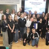W rywalizacji finałowej uczestniczyło 33 uczniów podstawówek, w dwóch kategoriach wiekowych.